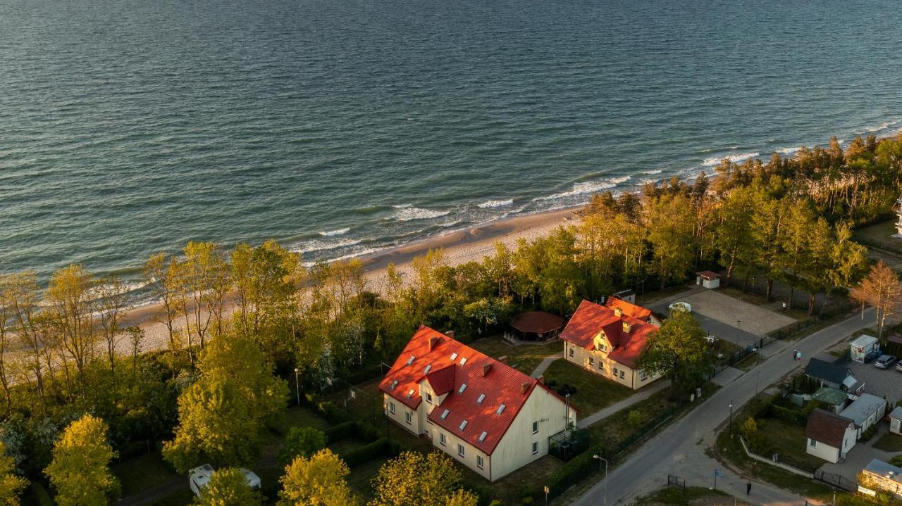 Nad Brzegiem Baltyku Hotel Sarbinowo Kültér fotó