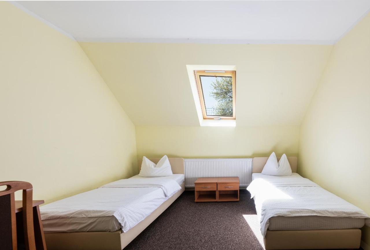 Nad Brzegiem Baltyku Hotel Sarbinowo Kültér fotó