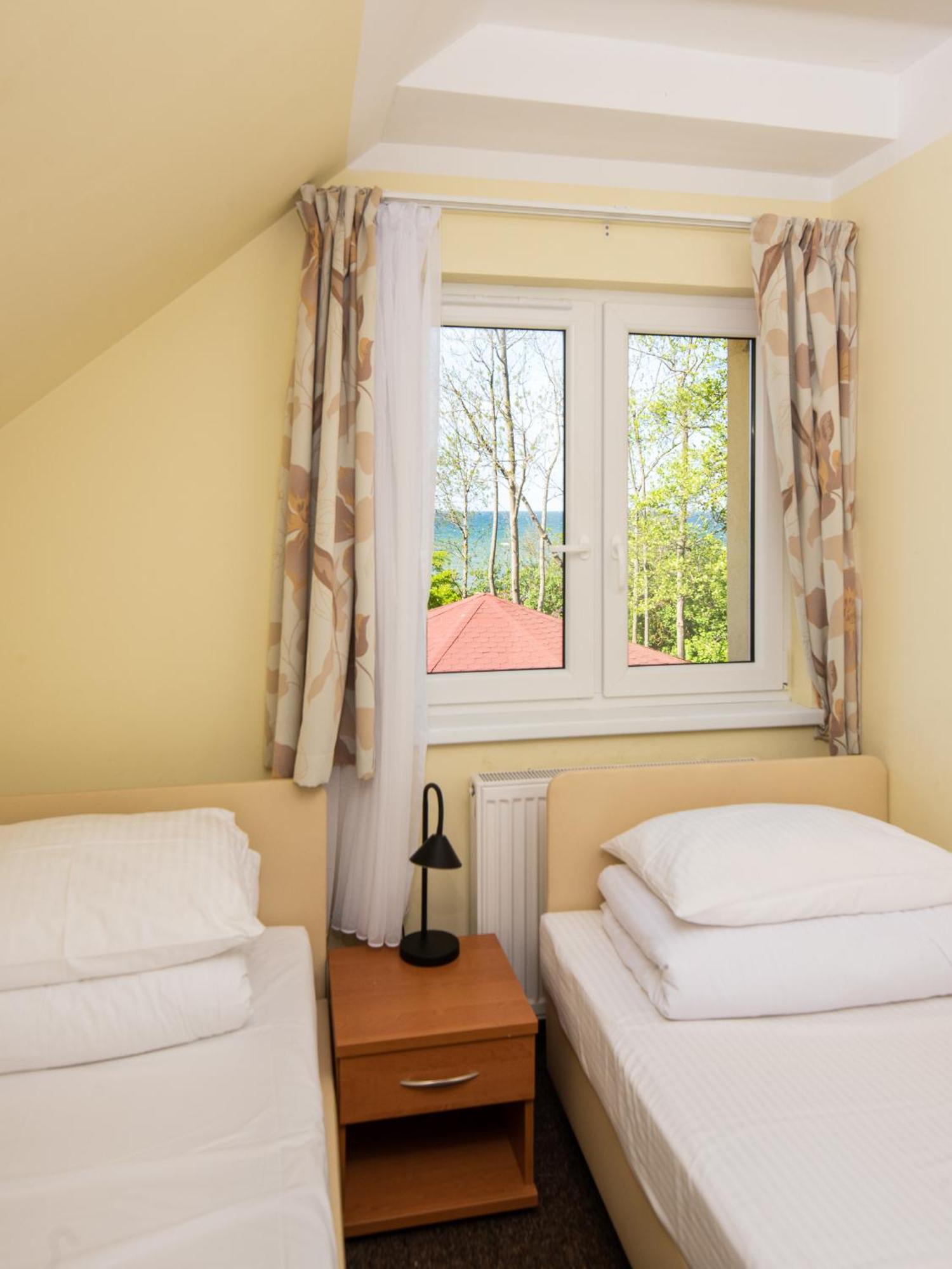 Nad Brzegiem Baltyku Hotel Sarbinowo Kültér fotó
